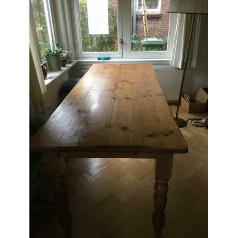 Mooie grenen eettafel