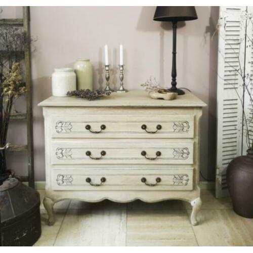 brocante Queen Ann kastje oud ladekastje landelijk interieur