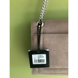 Angela bag josh v