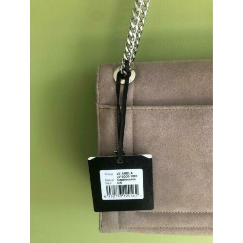 Angela bag josh v