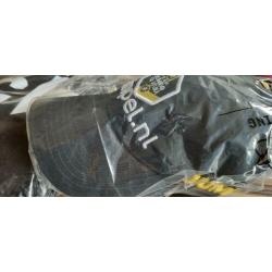 TEAM JUMBO tas gevuld met bidon handdoek en pet