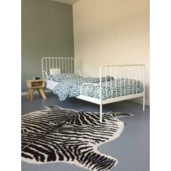 Ikea minnen meisjes bed meegroei