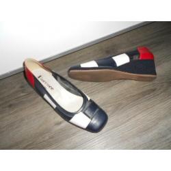 dames pumps rood-wit-blauw