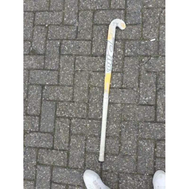 Indoor en outdoor hockeystick van Dita. Senior maat 36.5 L