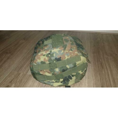 Te koop: Airsoft helm met cover en pads voor binnenkant helm