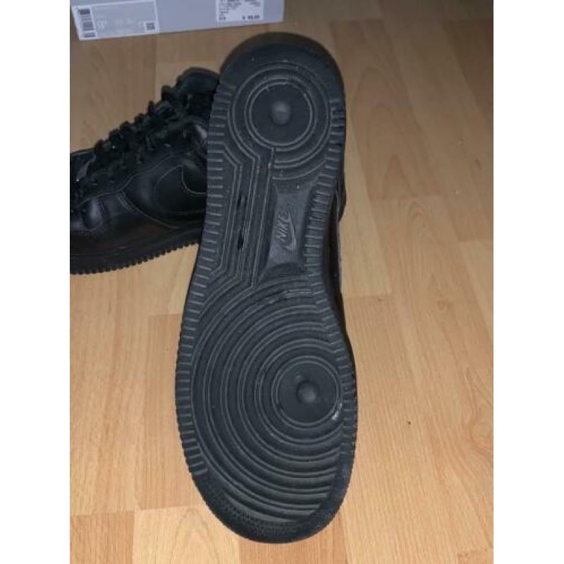 Nike air force 1 zwart 43