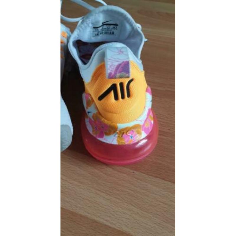 Nike Air Max 270