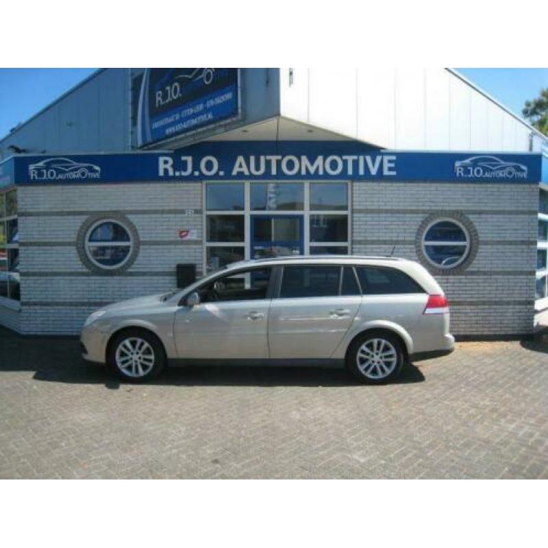 Opel Vectra Wagon 2.2-16V Executive