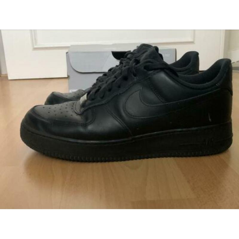 Nike air force 1 zwart 43
