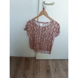 Diverse T-shirts in maat S €1; per stuk