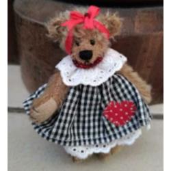 Deb Canham minibeer miniatuur beer beertje mohair Belinda