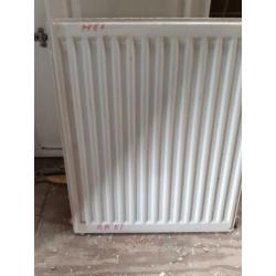 Verwarmigs radiator nieuw