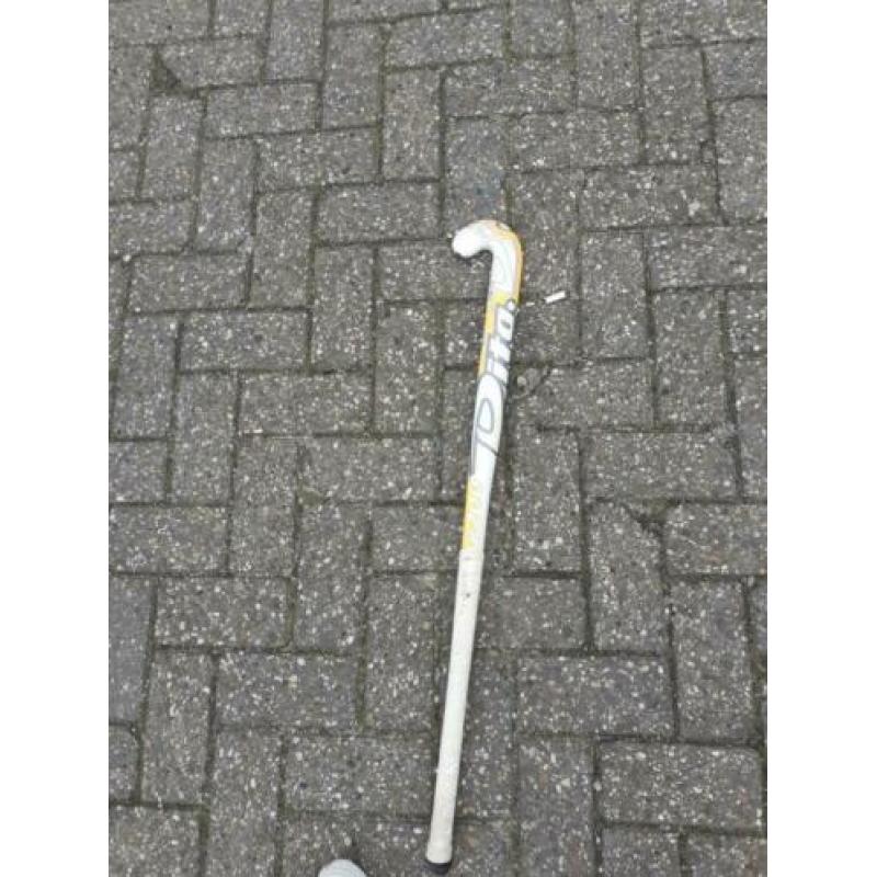 Indoor en outdoor hockeystick van Dita. Senior maat 36.5 L