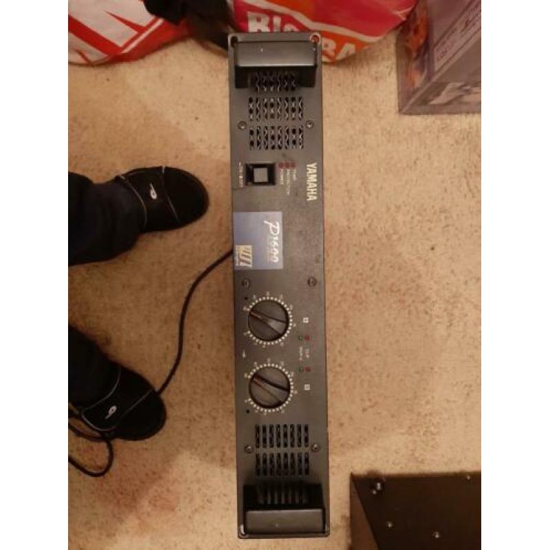 Yamaha P1600 professionele pa versterker