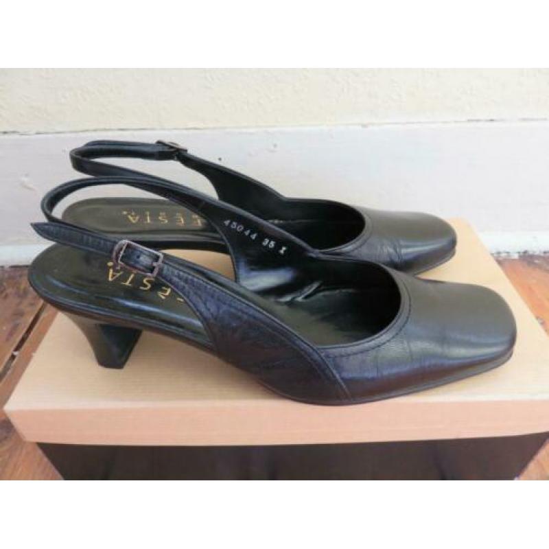 Sandals Made in Japan New in Box
