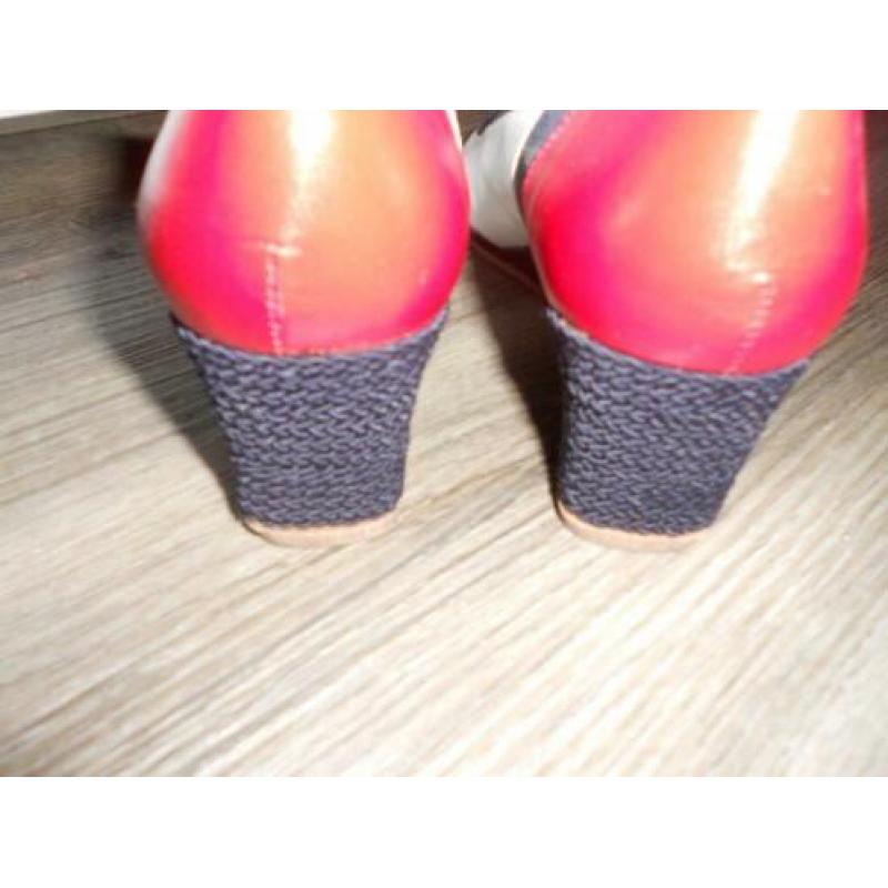 dames pumps rood-wit-blauw