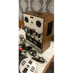 Oude Akai bandrecorder incl banden