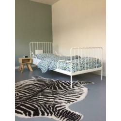 Ikea minnen meisjes bed meegroei