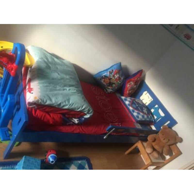 Kinder bed