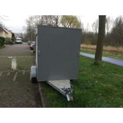 aanhangwagen met rolluiken