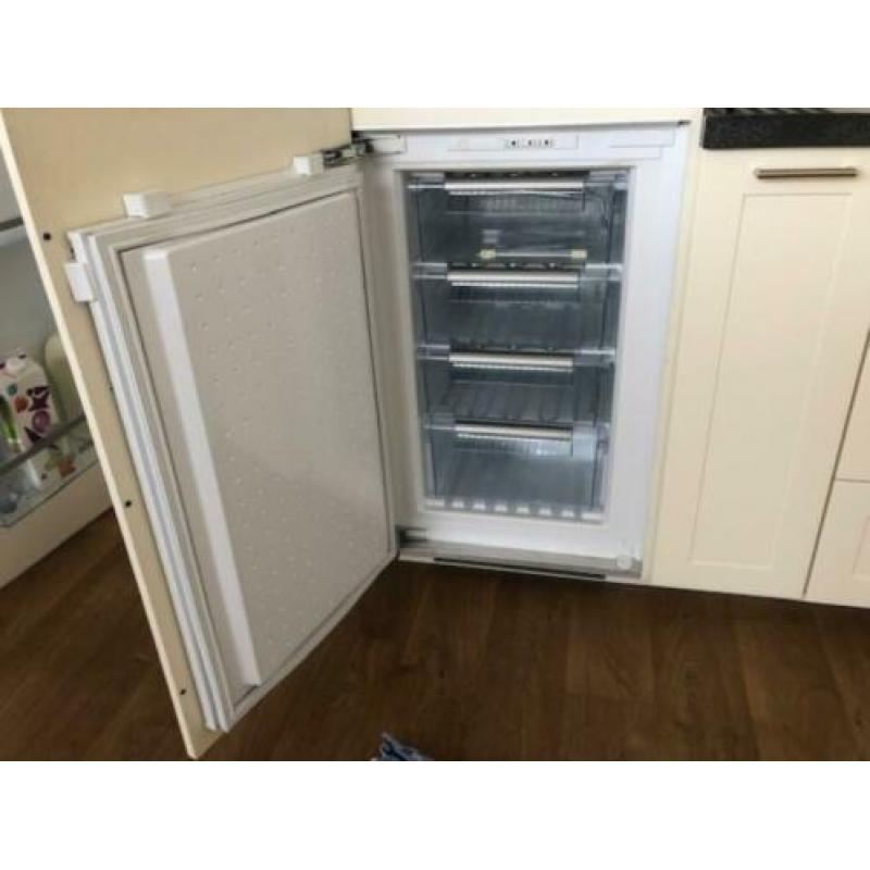 keuken met inbouwapparatuur