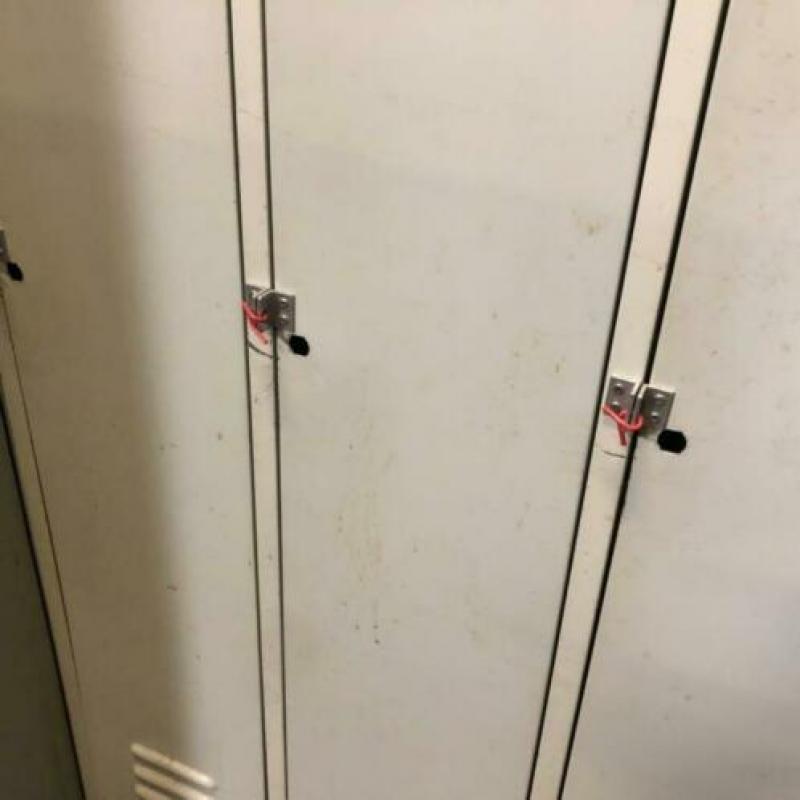 Grote partij retro vintage stalen lockers kledingkasten # 40
