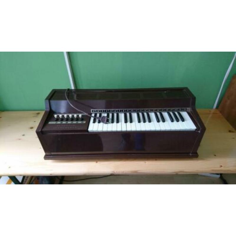 Magnus Electric Chord Organ 391, elektrisch orgel