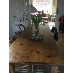 Mooie grenen eettafel