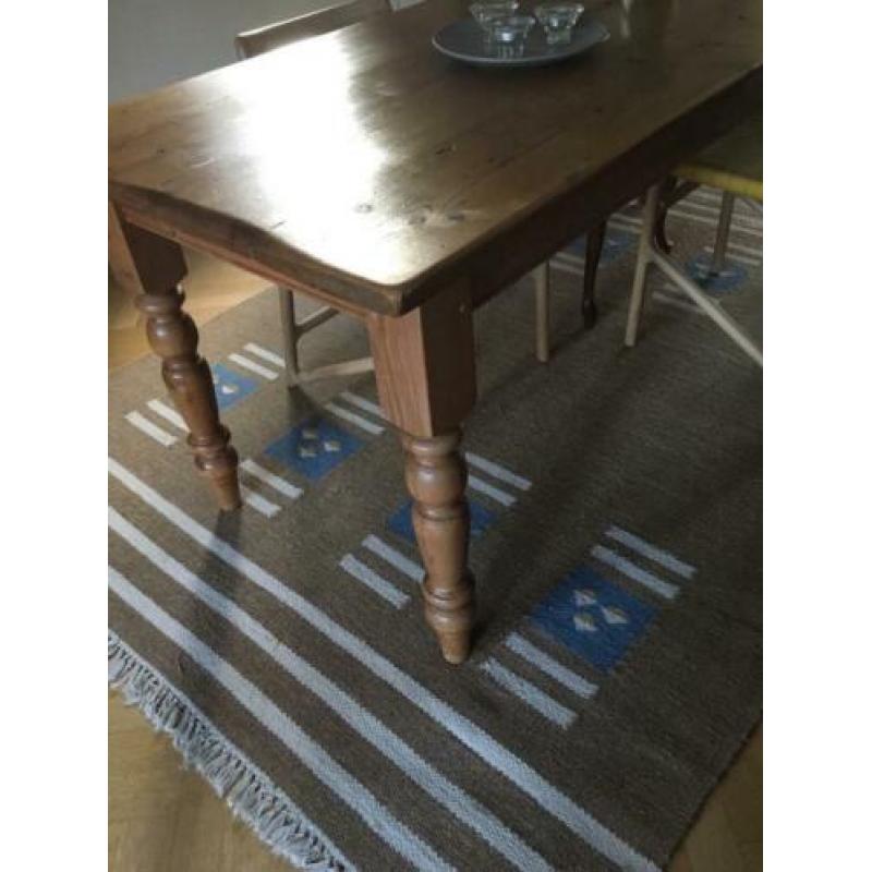 Mooie grenen eettafel