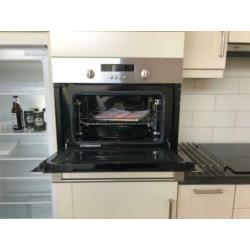 keuken met inbouwapparatuur