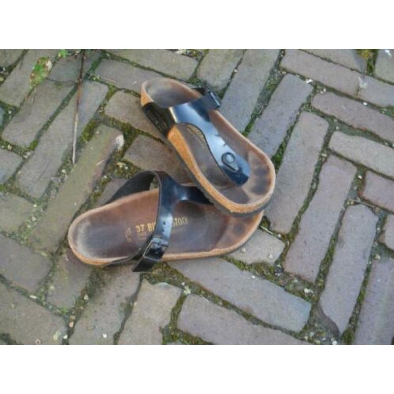 Gratis verzenden stoere zwarte lak birkenstock slippers 37
