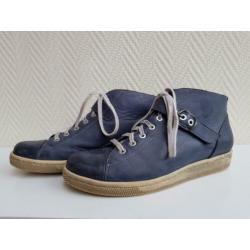 Durea half hoog, z.g.a.n., blauw, UK 5 - 38 Gratis verzendin