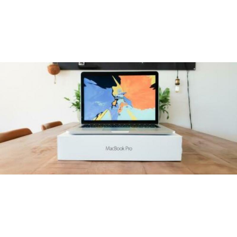 Macbook pro 13'' inch met gloednieuw scherm