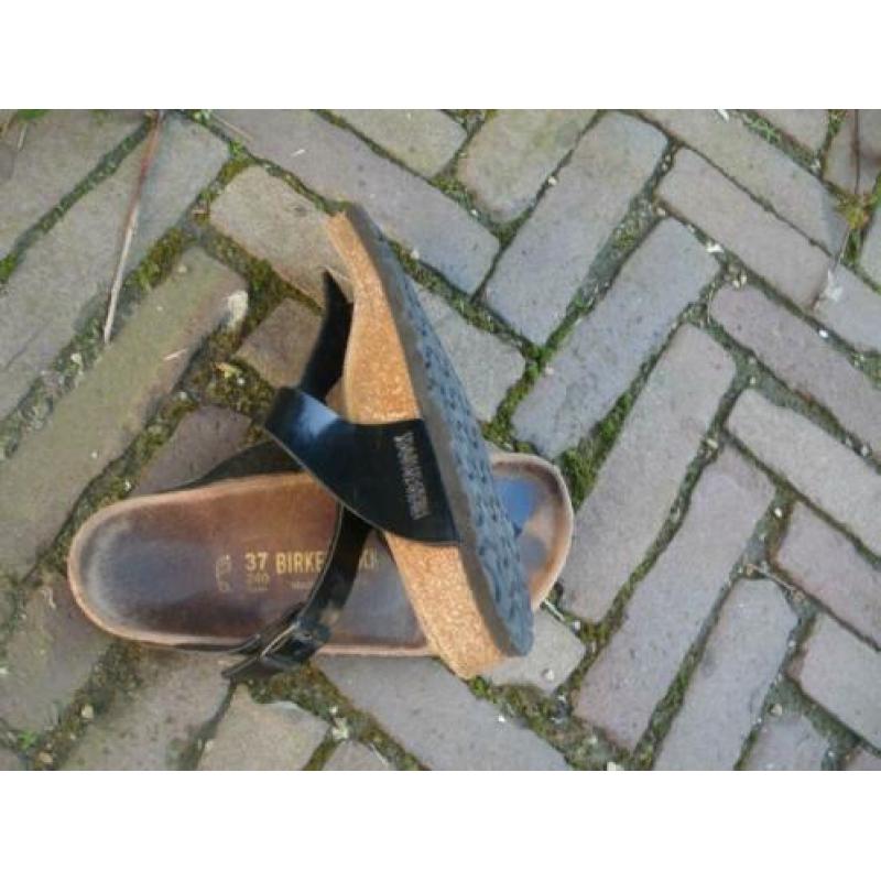 Gratis verzenden stoere zwarte lak birkenstock slippers 37