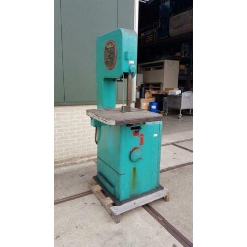 1106. Vijlmachine / DoAll 1612-U