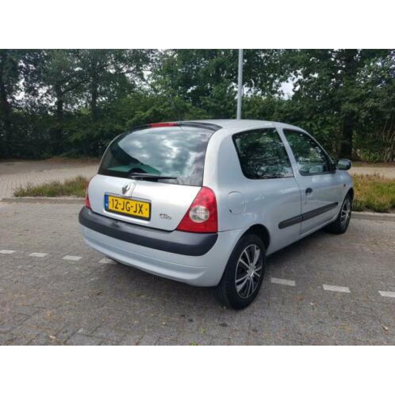 Renault Clio 1.4 16V RT 3DR 2005 2002 Grijs