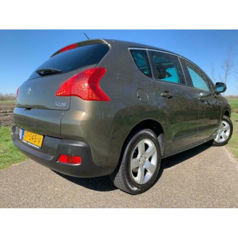 Peugeot 3008 1.6 HDiF ST 2e Eig/Automaat/Panorama/Navi/Cruis