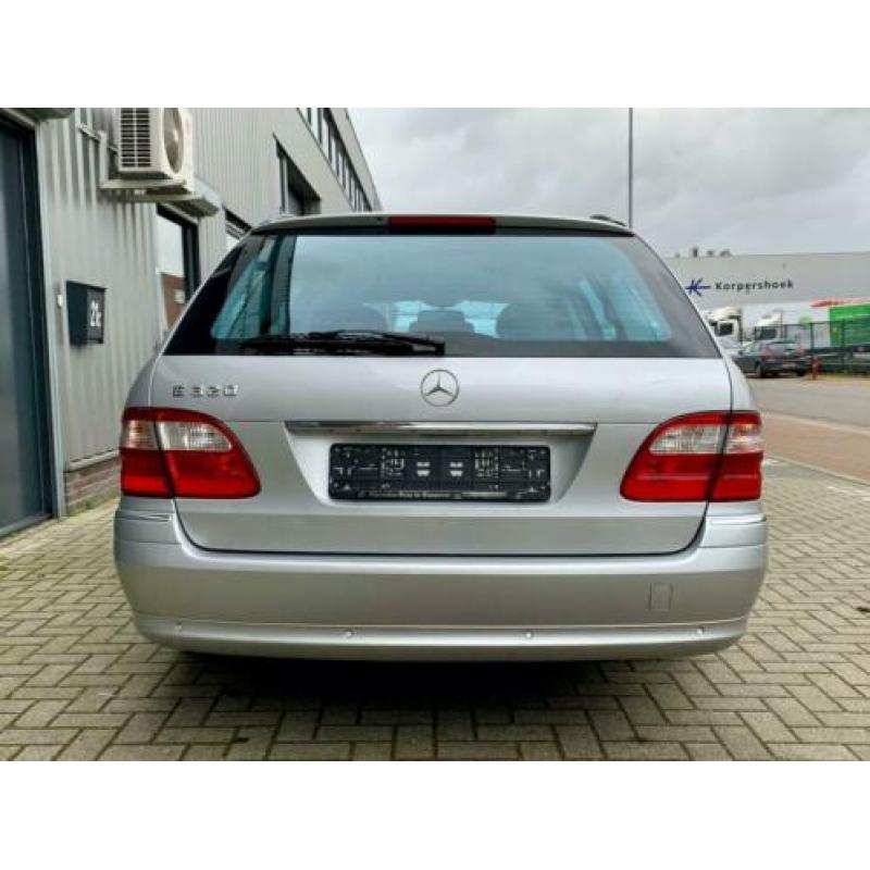 Mercedes-benz E-KLASSE Combi Avantgarde - 1e Eigenaar - Youn