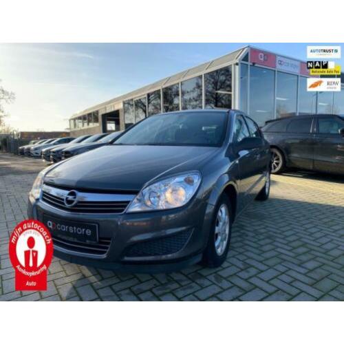 Opel Astra 1.4 Business (WGN00008)