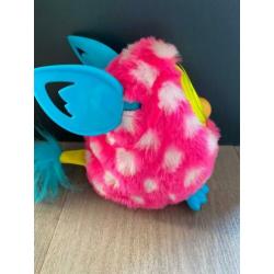 Furby boom! Roze met witte stippen