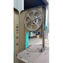 1106. Vijlmachine / DoAll 1612-U