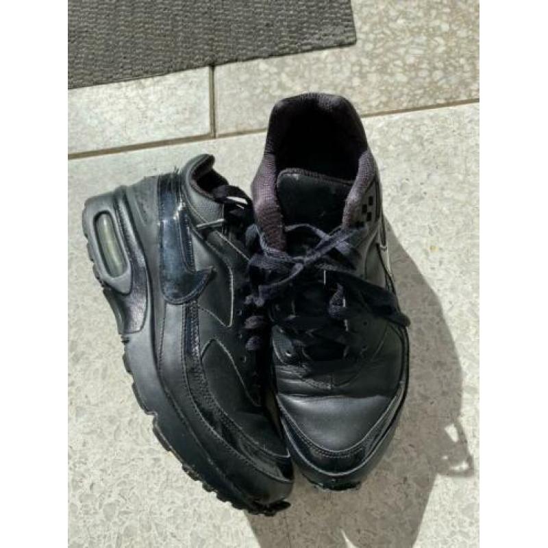Schoenen (sommige nog nieuw)