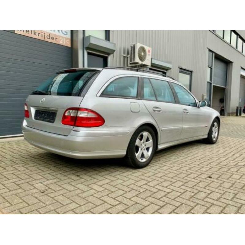 Mercedes-benz E-KLASSE Combi Avantgarde - 1e Eigenaar - Youn