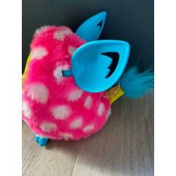 Furby boom! Roze met witte stippen