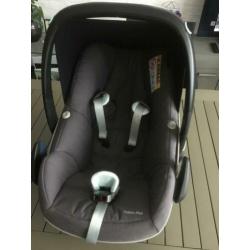 Maxi cosi pebble plus + isofix adapter