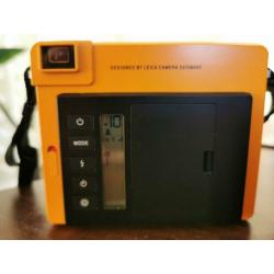 Leica sofort instant camera