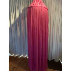 Roze klamboe met stevige standaard