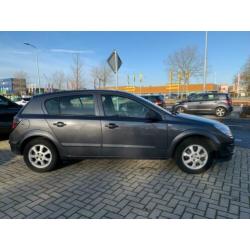 Opel Astra 1.4 Business (WGN00008)