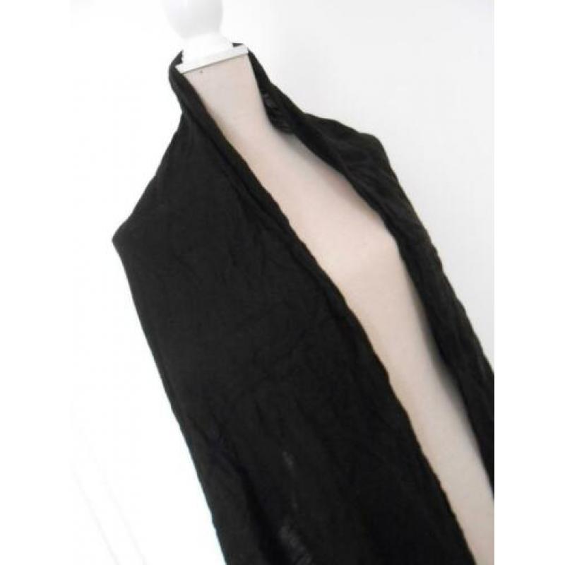 zwarte sjaal met franjes merk Pashmina 85 cm X 70 cm