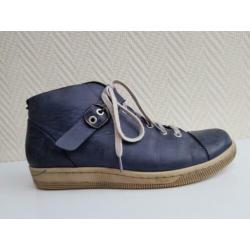 Durea half hoog, z.g.a.n., blauw, UK 5 - 38 Gratis verzendin